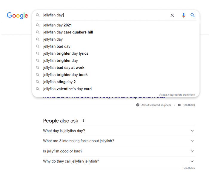 Les suggestions automatiques de Google ne sont pas exactement les bons outils pour afficher les mots-clés LSI